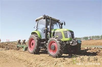 壽陽縣有機(jī)旱作農(nóng)業(yè)春季作業(yè)現(xiàn)場(chǎng)