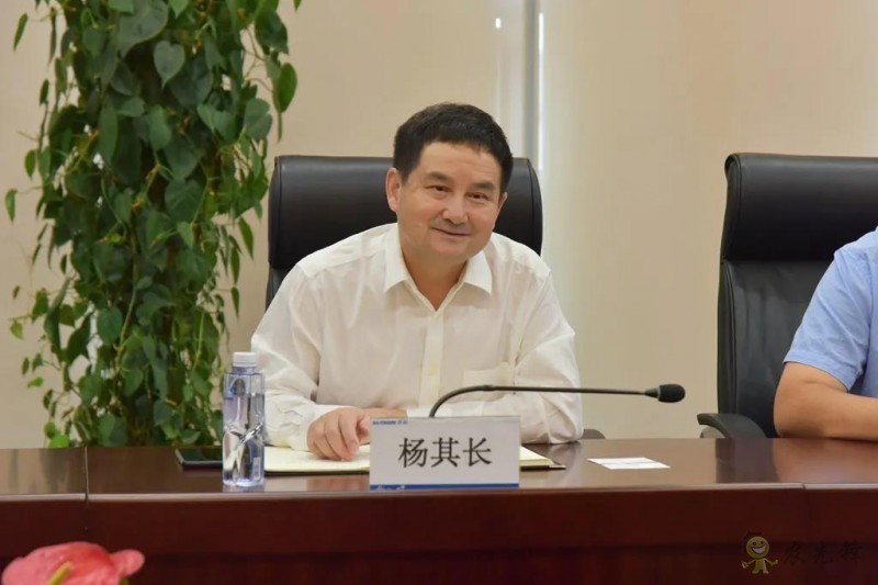 探索智慧植物工廠新模式&mdash;&mdash;新松公司與中國農業(yè)科學院都市農業(yè)研究所簽署戰(zhàn)略合作協(xié)議 