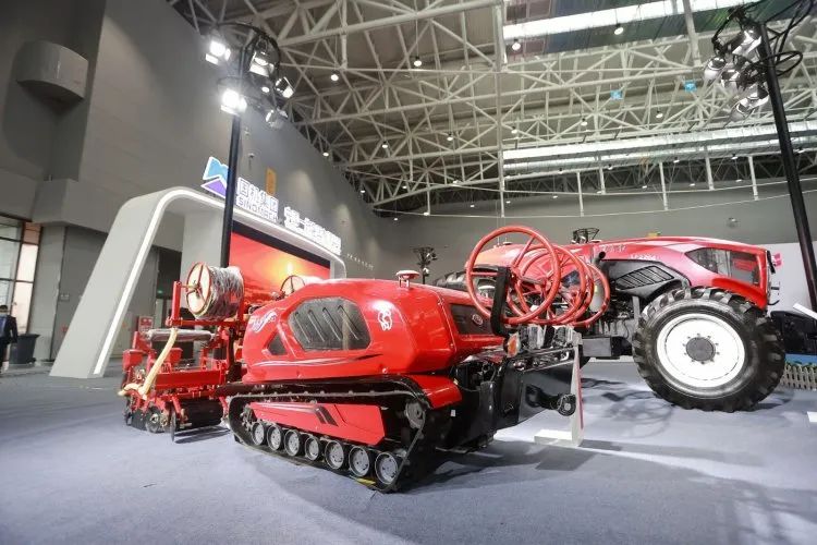 一拖股份2022年?duì)I業(yè)總收入125.64億元，凈利潤增幅55.42%